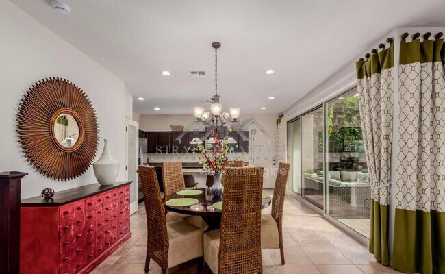 Foto del edificio - 4467 E Remington Dr