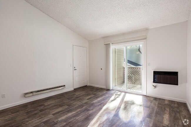 2HAB, 2BA - Camelot - Woodcreek Apartments