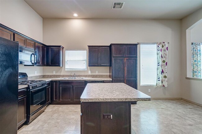 Building Photo - 20431 Thunder Ridge Ln