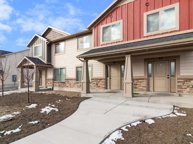 Building Photo - 38 S 480 W