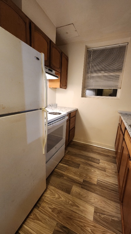 Photo - 4462 Whitman Ave N House