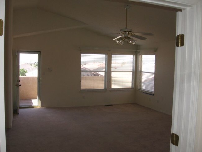 Building Photo - 1009 Tony Sanchez Dr SE