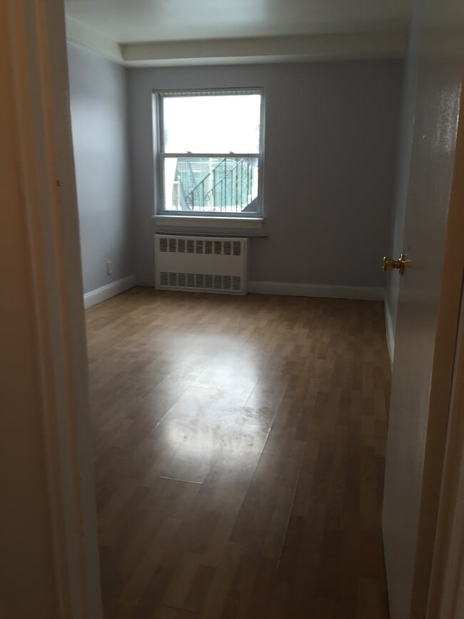 Building Photo - 3228 73rd St