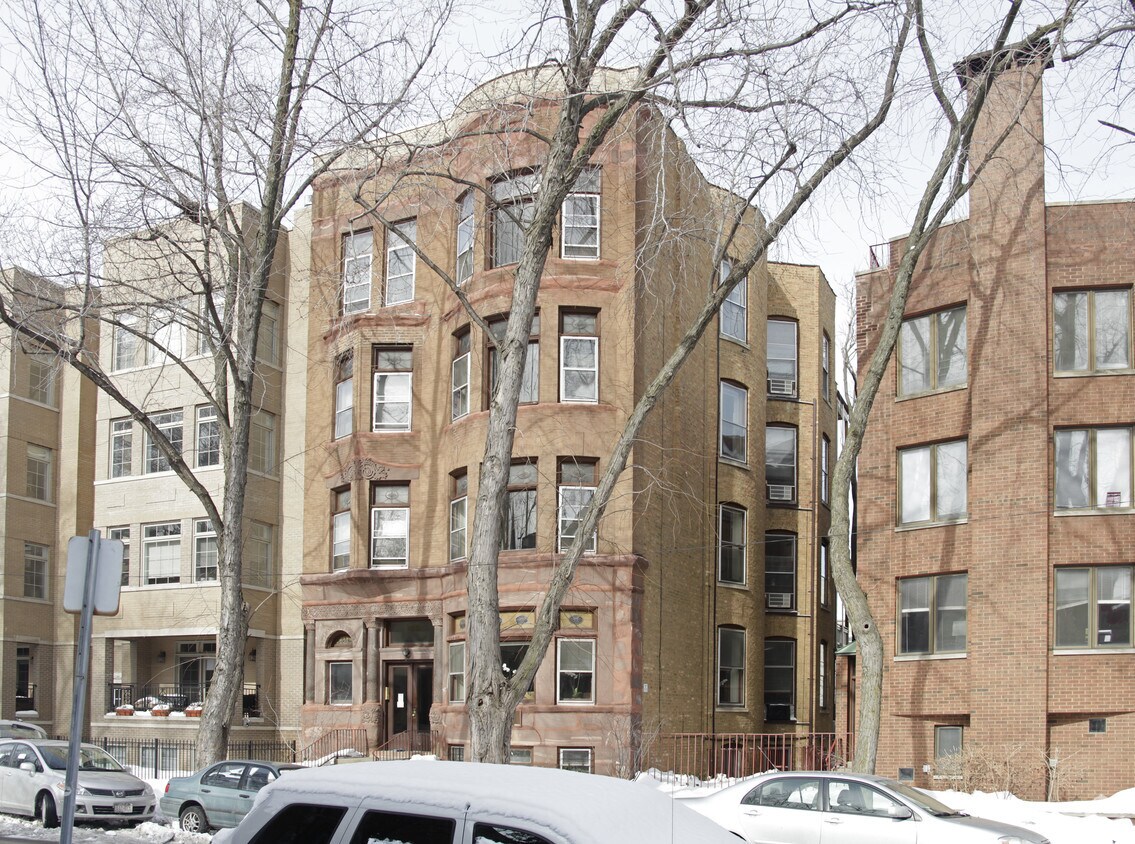 Foto del edificio - 626 W Wellington Ave