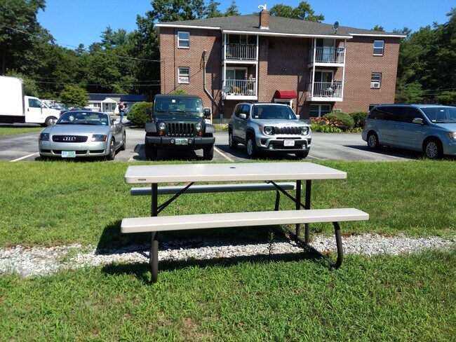 Yard - 13 Shawnee Rd