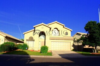 Building Photo - 3761 S Waterfront Dr