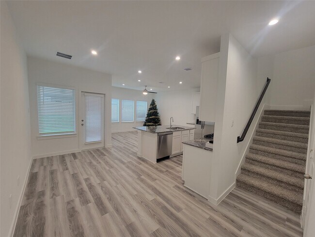 Building Photo - 2819 Milton Ldg Ln