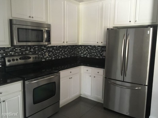 Building Photo - 3321 Whitestone Cir