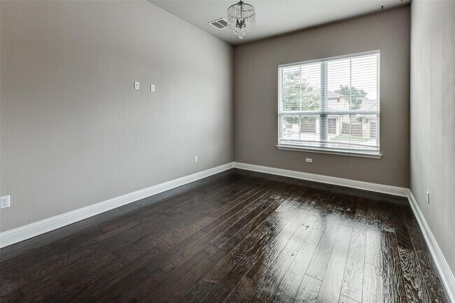 Foto del edificio - 10800 Canton Jack Rd