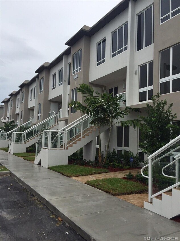 10280 NW 63rd Terrace Unit 208, Doral, FL 33178 Condo for Rent in