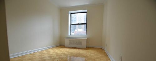 Foto del edificio - 122 E 39th St