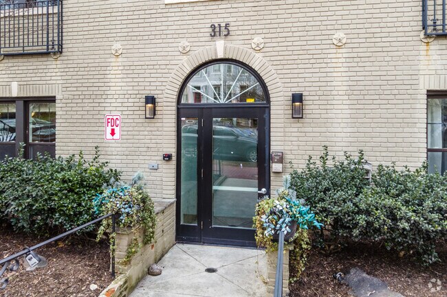 Entrance - 315 G St NE