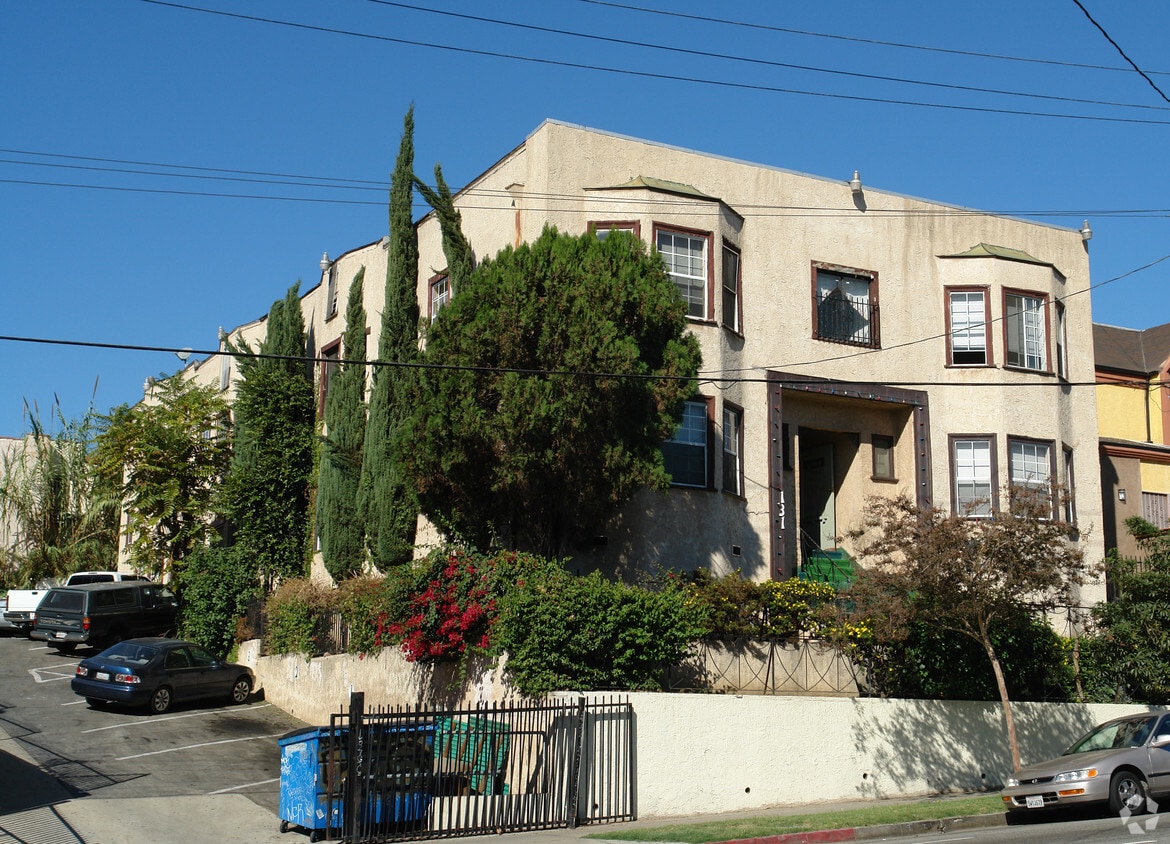 Primary Photo - 131 N Alvarado St