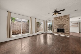 Building Photo - 10318 Buffalo Bend Dr