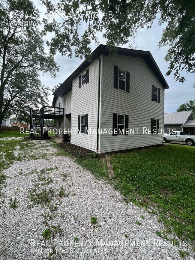 Building Photo - 1624 S Red Bank Rd