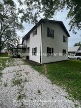 Building Photo - 1624 S Red Bank Rd
