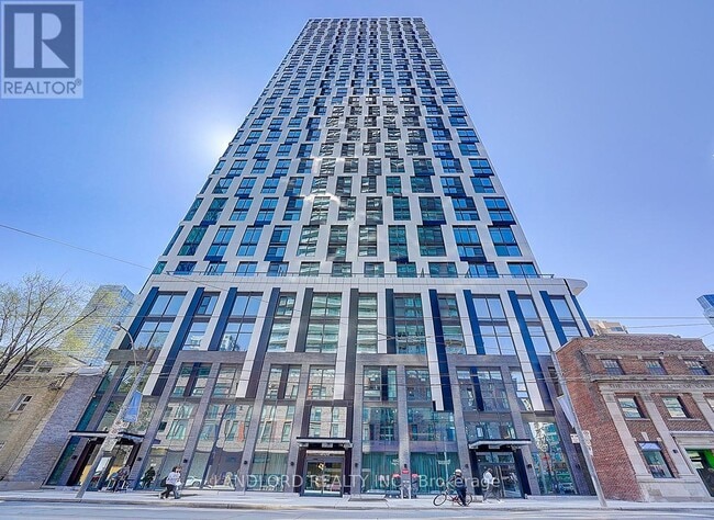 Building Photo - 252-252 Church St