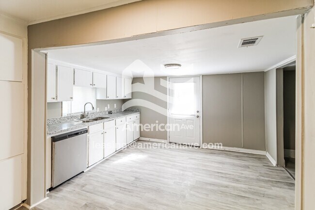 Foto del edificio - 1211 Laura Ave