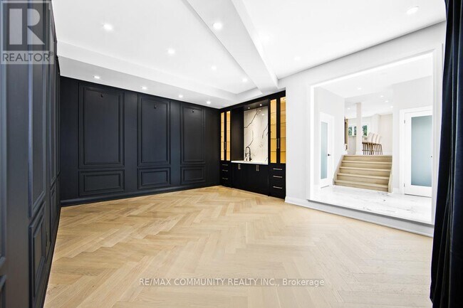 Building Photo - 960 Mountcastle Crescent