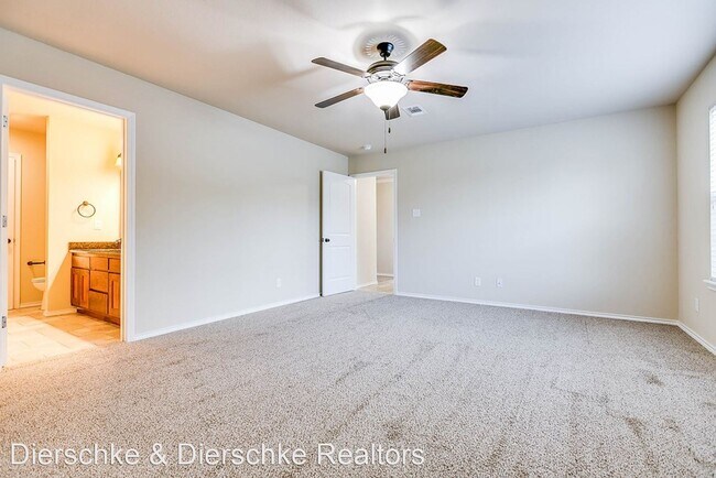 Building Photo - 3 br, 2.5 bath House - 3515 Green Ridge Dr.
