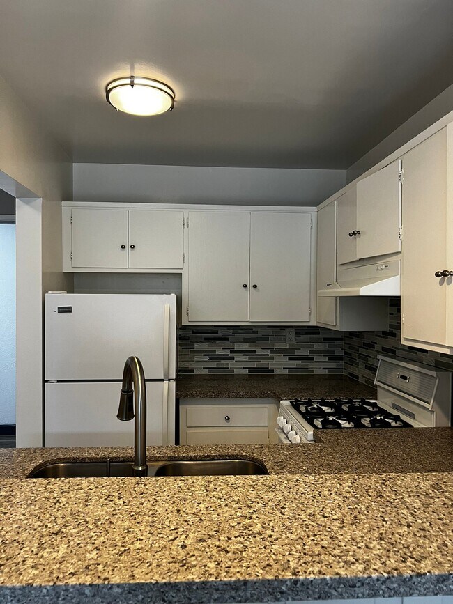 Foto del edificio - 4034 Emerald St
