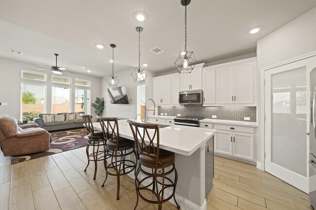 Foto del edificio - 1735 Harvest Lake Dr