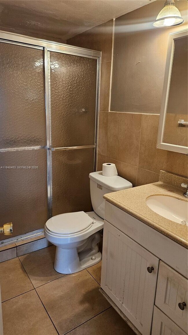 Foto del edificio - 1770 79th Street Causeway