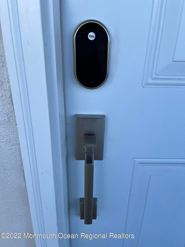 17 Beachway Ave Unit 8, Keansburg, NJ 07734 Condo for Rent in