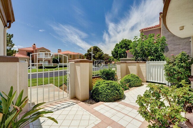 Foto del edificio - Patios At Spanish Trail #1