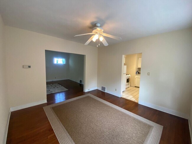 Foto del edificio - 1741 Middlehurst Rd