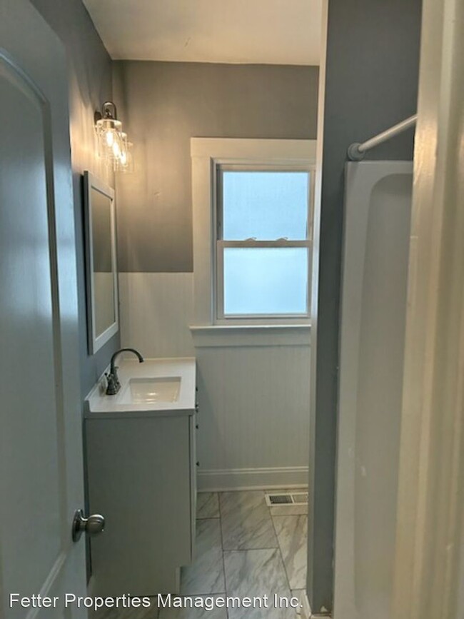 Building Photo - 2 br, 1 bath House - 1433 Olive St