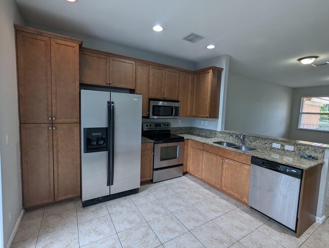 Building Photo - 7255 Briella Dr