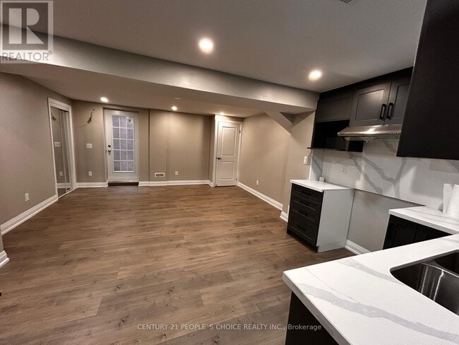 Building Photo - 1468 Ambercroft Ln
