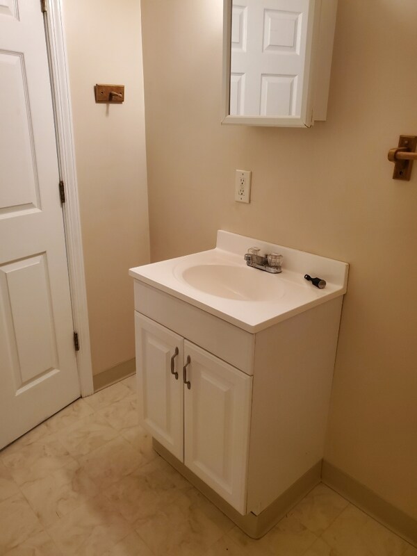 25 Norton St Unit 2, Pittsburgh, PA 15211 Apartment for Rent in