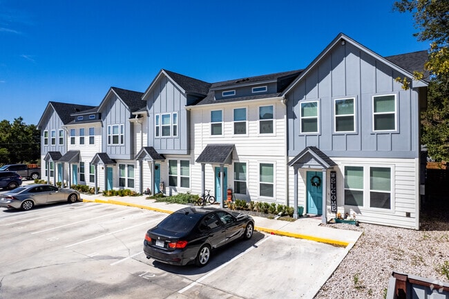 Parking at Unit Entrances - 301 S Hill St