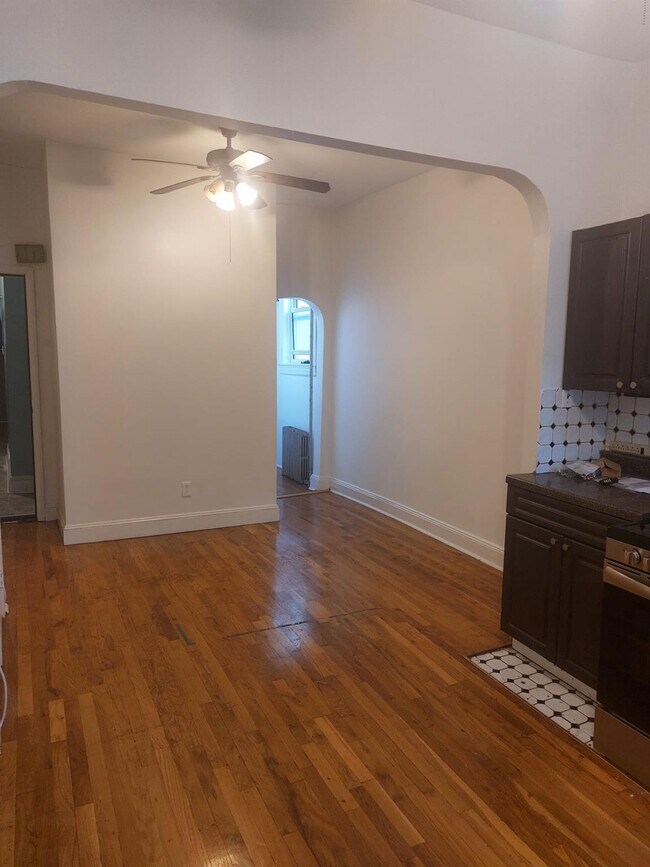 Foto del edificio - 585 Carroll St