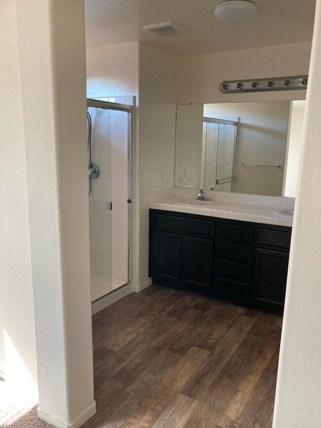 Foto del edificio - 1527 Virmargo St