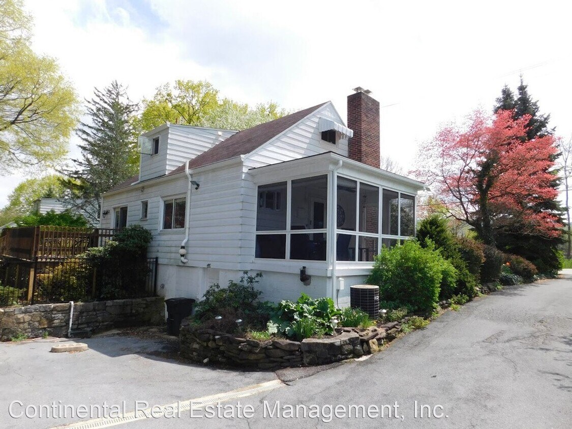 Primary Photo - 3 br, 2 bath House - 3513 S Atherton St