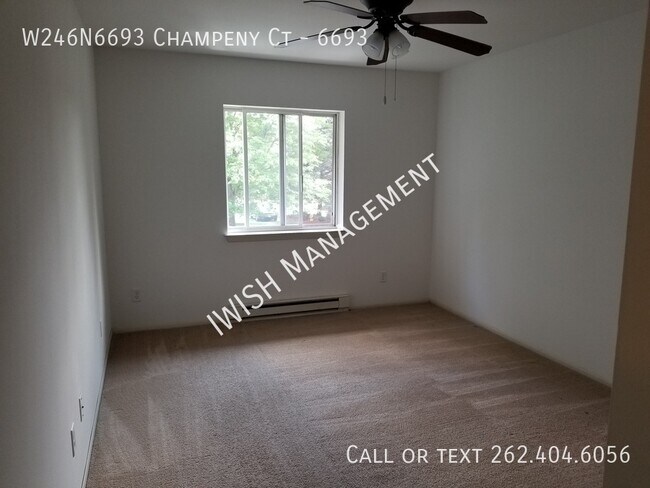 Foto del edificio - W246N6693 Champeny Ct