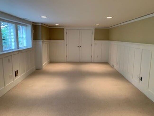 Building Photo - Huang Duplex