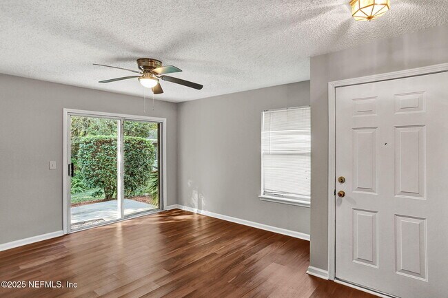 Foto del edificio - 145 Southern Bridge Blvd