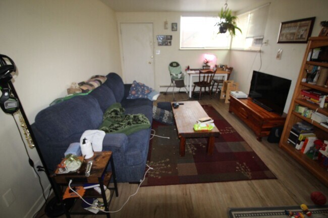 Building Photo - Great Condo near downtown Fort Collins