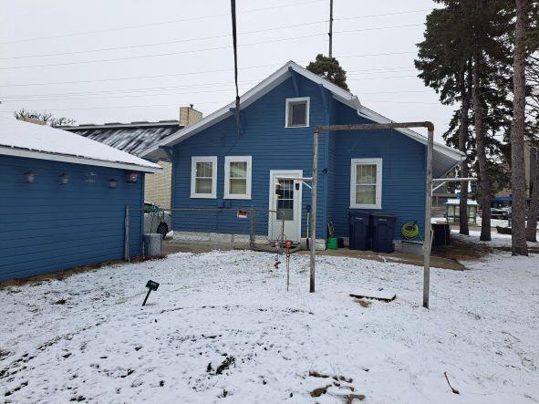 Foto del edificio - 1015 Mineral Point Ave