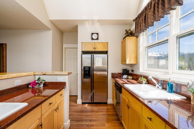 Foto del edificio - 4 Lower Saddle Ridge Rd