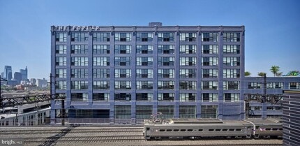 Building Photo - 900 N 9th St