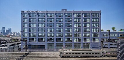 Building Photo - 900 N 9th St