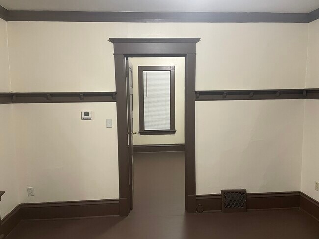 Building Photo - 2734 N 34th St