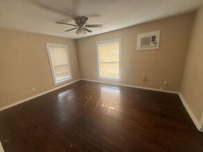 Building Photo - 7018 Avenue F