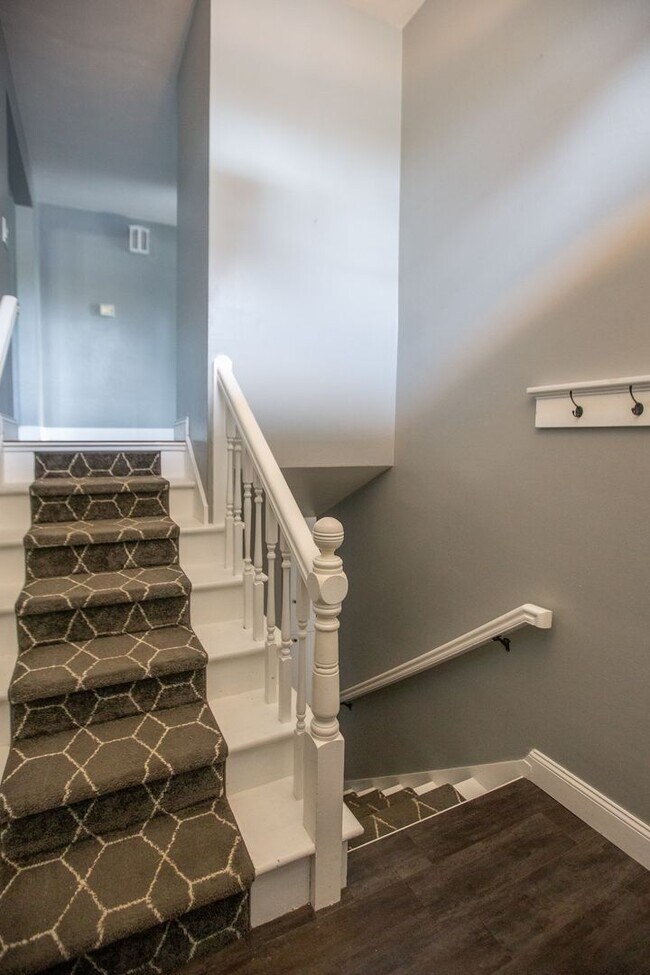 Foto del edificio - South Salem 4 Bedroom 2 Bath Home Availabl...