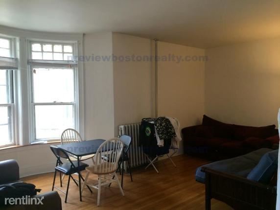 Primary Photo - 1677 Beacon St